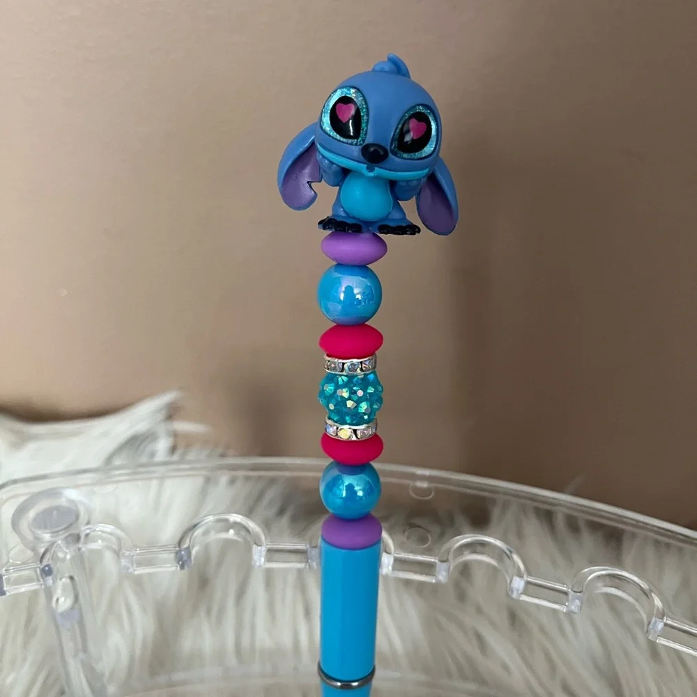 {Disney} Doorables Beadable Homemade Character Pen with Love Struck Stitch